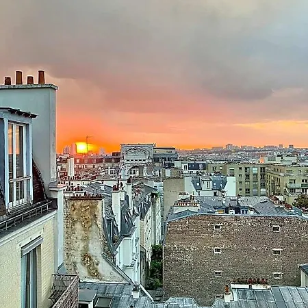 Appartement Outstanding Sacre-coeur Views In Montmartre Parijs