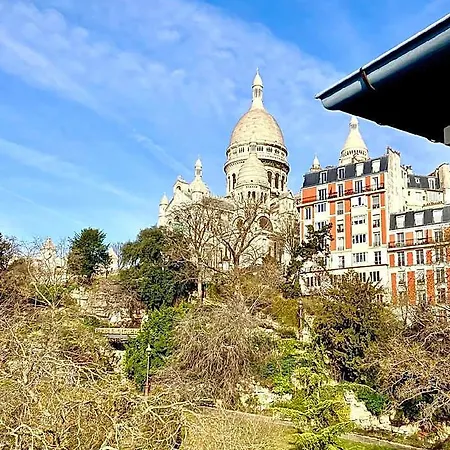 Outstanding Sacre-coeur Views In Montmartre Appartement