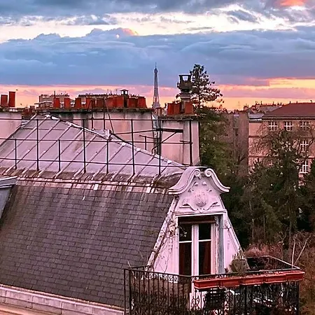 Outstanding Sacre-coeur Views In Montmartre * Parijs